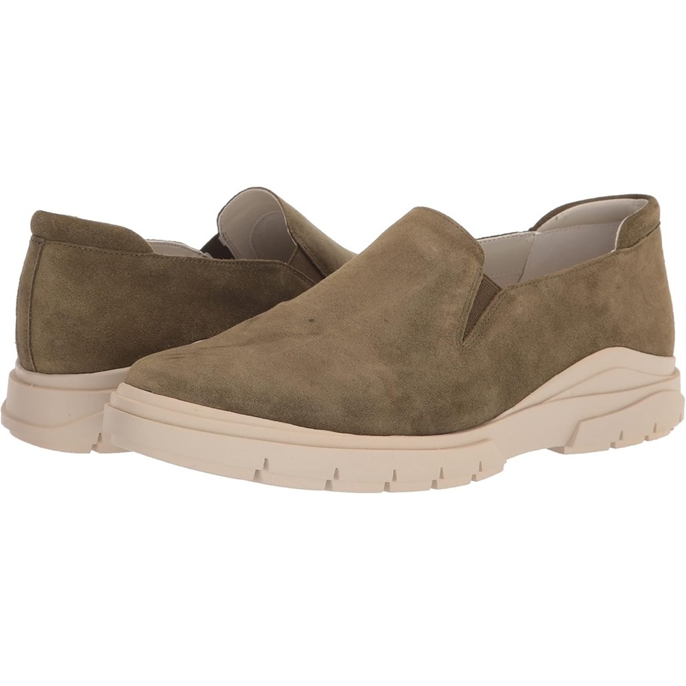 Brand new! $110 Franco Sarto Womens Mayve Sneaker Olive Size 10